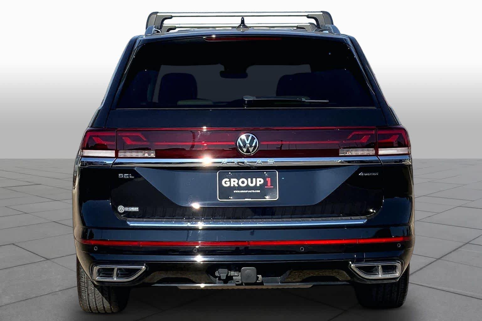 Used 2025 Volkswagen Atlas SEL Premium R-Line AWD/4WD image 5