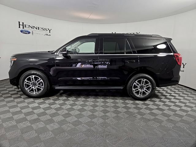 Certified 2025 Ford Expedition Active image 3