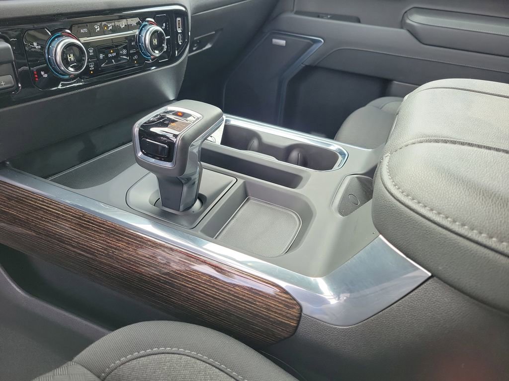 Used 2025 GMC Sierra 1500 Elevation w/ Preferred Package image 29