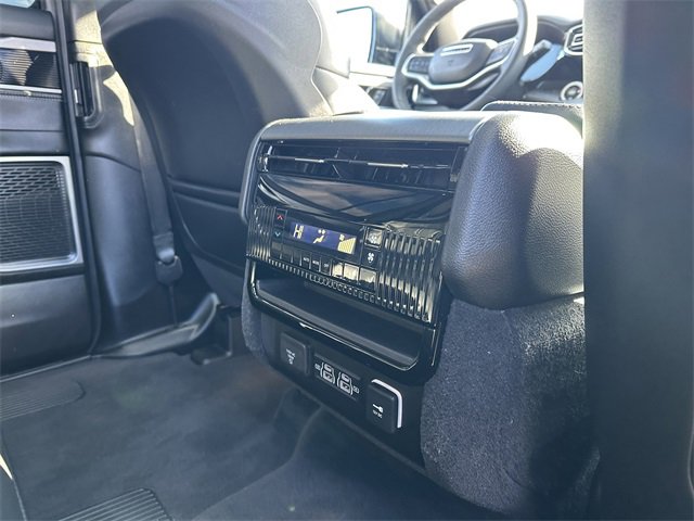 Used 2023 Jeep Wagoneer Series II image 39