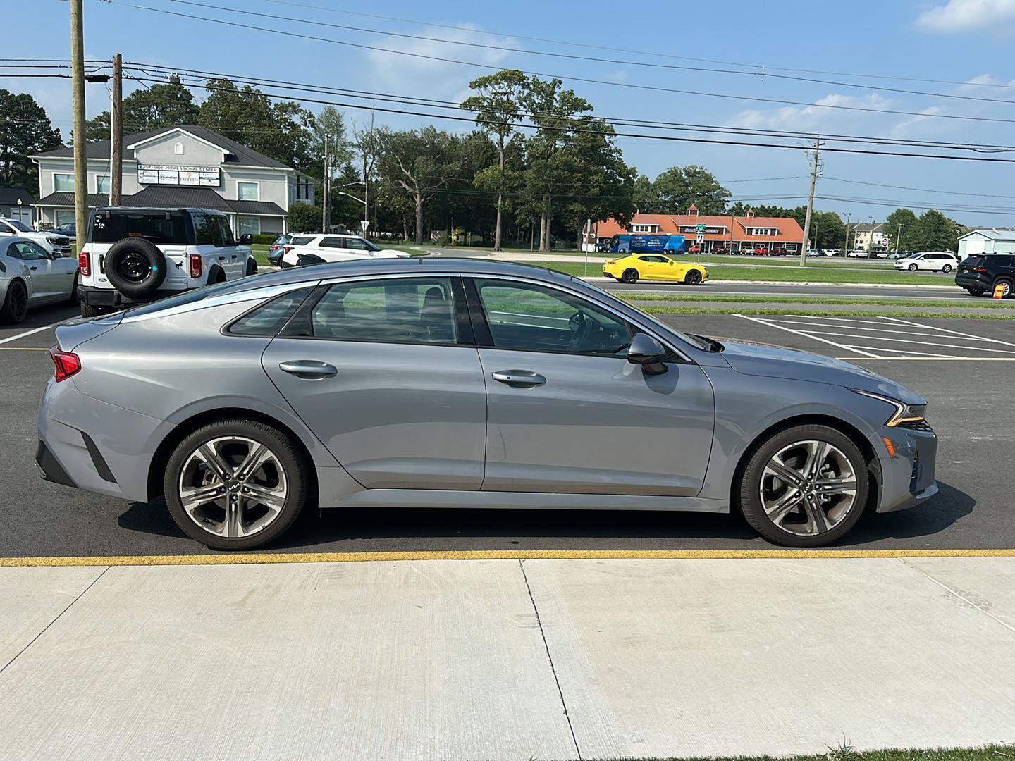 Used 2024 Kia K5 EX w/ EX Premium Package FWD image 4