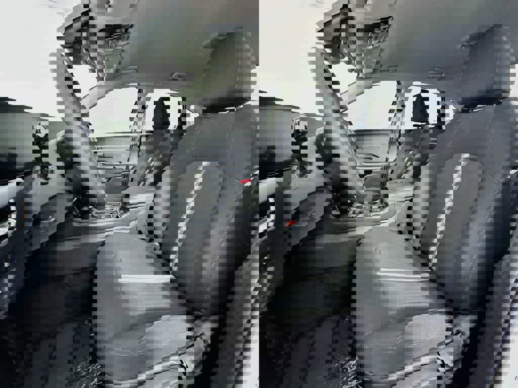 Used 2025 Hyundai Sonata SE FWD image 14