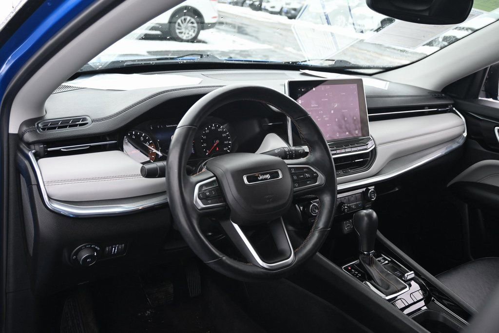 Used 2022 Jeep Compass Limited image 18