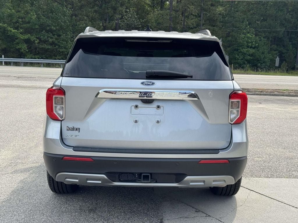 Certified 2023 Ford Explorer XLT w/ Equipment Group 202A RWD image 24