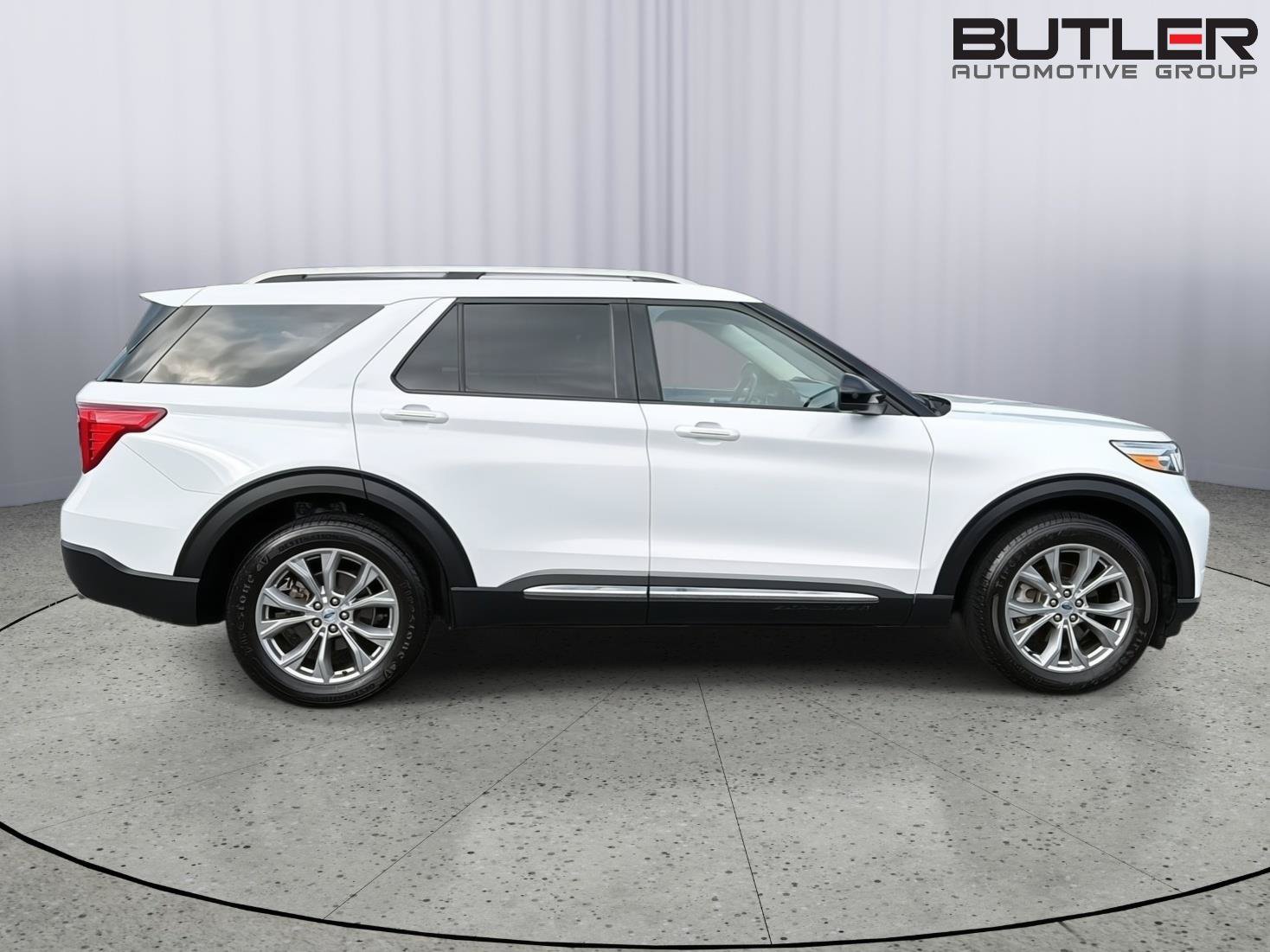Certified 2023 Ford Explorer Limited AWD/4WD image 7