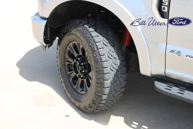Certified 2022 Ford F250 Platinum w/ Tremor Off-Road Package AWD/4WD image 9