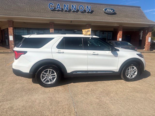 Certified 2025 Ford Explorer Active w/ Active Comfort Package RWD image 6