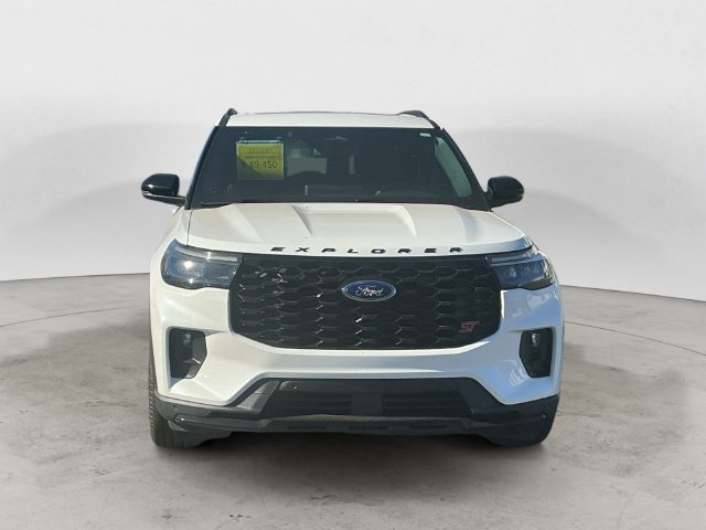 Certified 2025 Ford Explorer ST AWD/4WD image 2