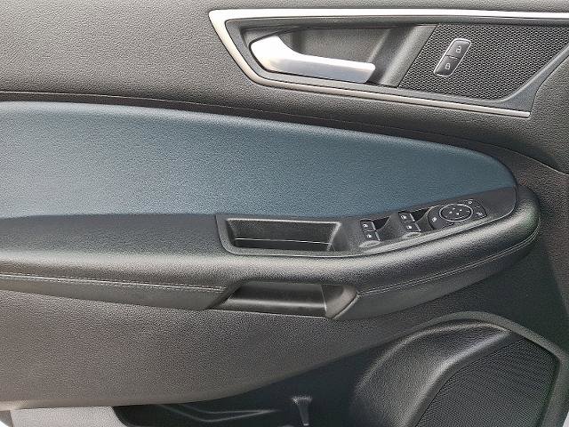 Certified 2022 Ford Edge SEL w/ Sport Appearance Package AWD/4WD image 12