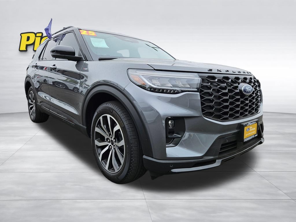 Certified 2025 Ford Explorer ST-Line w/ Premium Package RWD image 7