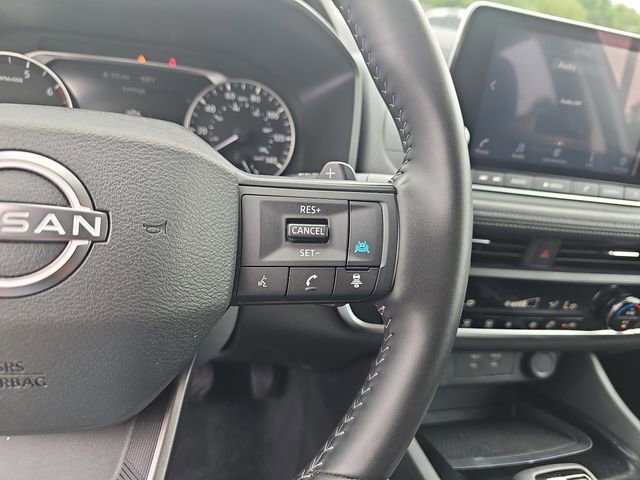 Used 2025 Nissan Rogue SV AWD/4WD image 21