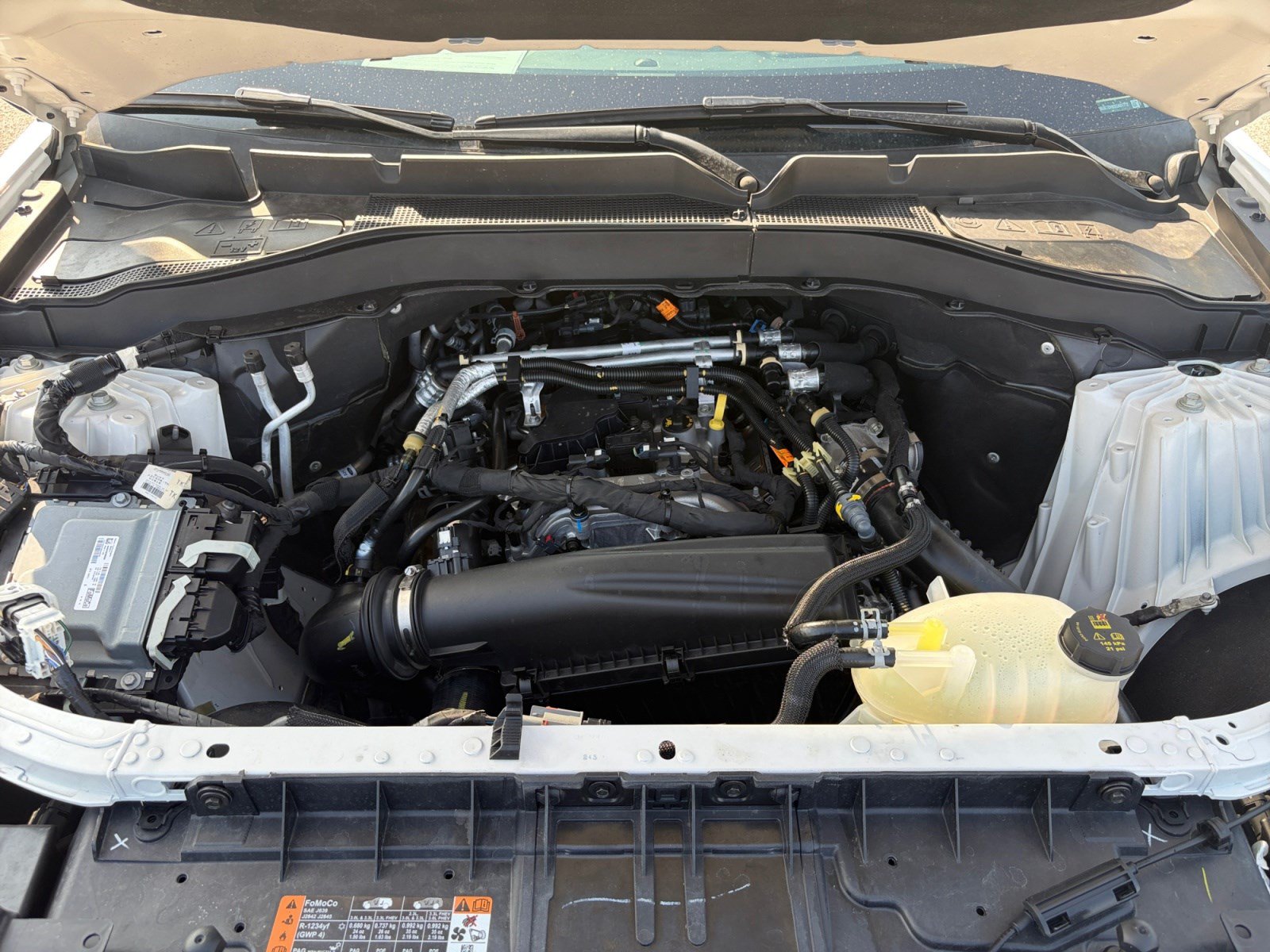 Certified 2025 Ford Explorer Active w/ Active Comfort Package RWD image 24