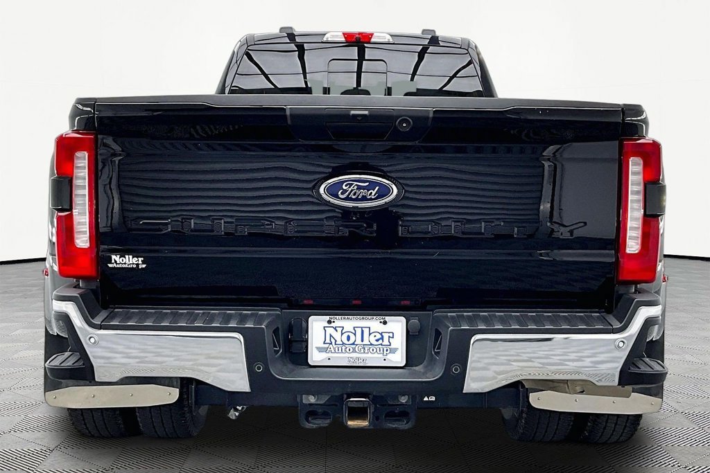 Certified 2025 Ford F350 XLT w/ 360-Degree Camera Package AWD/4WD image 4