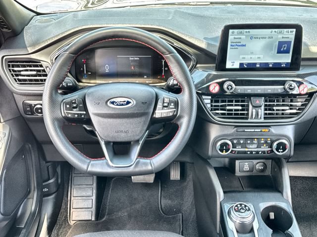 Certified 2025 Ford Escape ST-Line Select AWD/4WD image 14