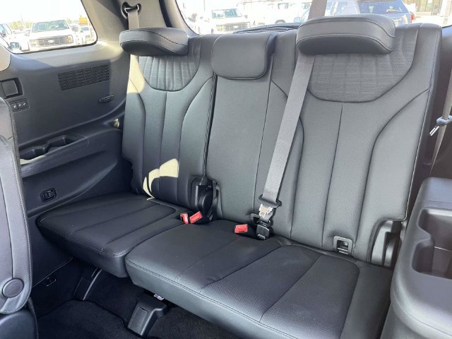 Used 2024 Hyundai Palisade Limited AWD/4WD image 13