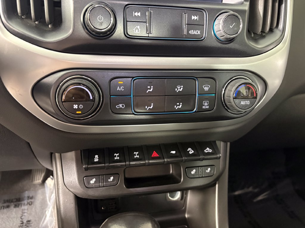Used 2022 Chevrolet Colorado ZR2 AWD/4WD image 19