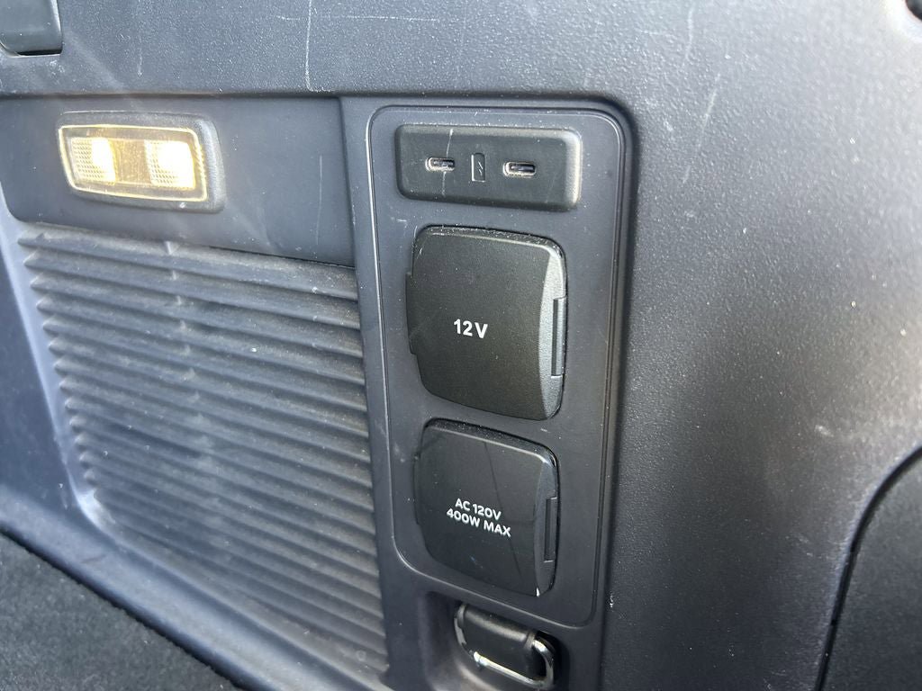 Certified 2025 Ford Expedition Active AWD/4WD image 18