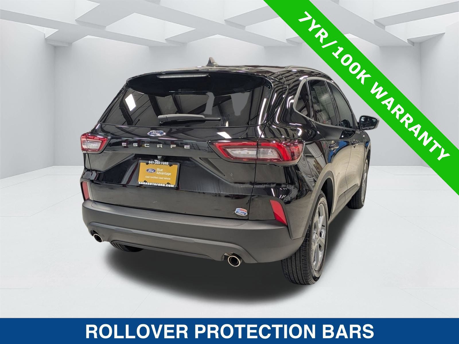 Certified 2025 Ford Escape ST-Line image 4