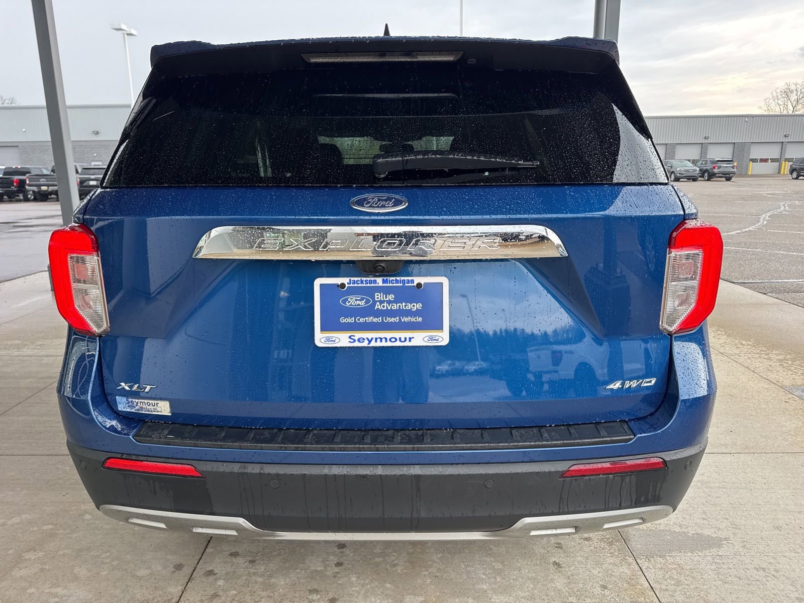 Certified 2023 Ford Explorer XLT w/ Equipment Group 202A AWD/4WD image 3