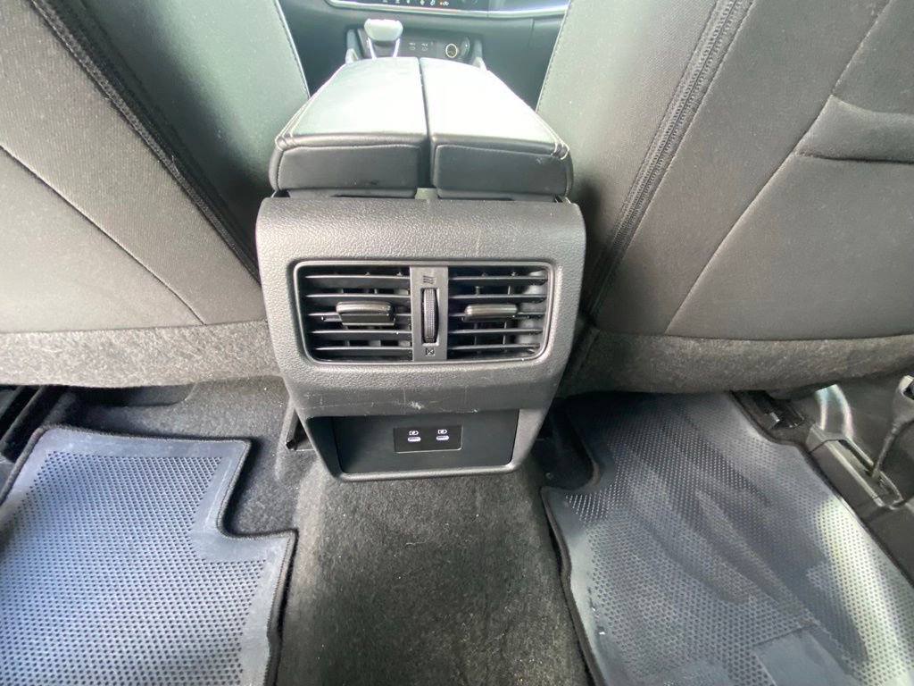 Used 2024 Nissan Rogue SV AWD/4WD image 24