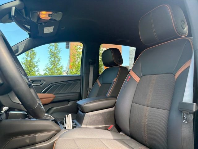 Used 2025 GMC Canyon AT4 AWD/4WD image 11