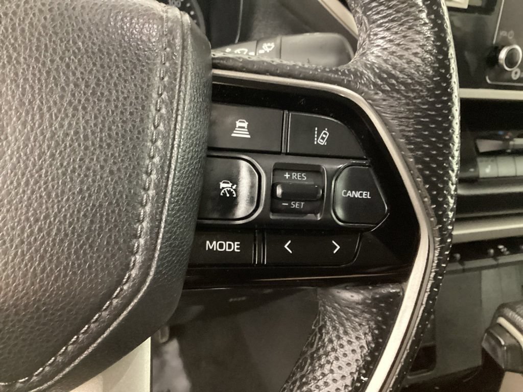 Used 2022 Toyota Tundra SR5 AWD/4WD image 16