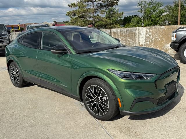 Certified 2025 Ford Mustang Mach-E Premium AWD/4WD image 6