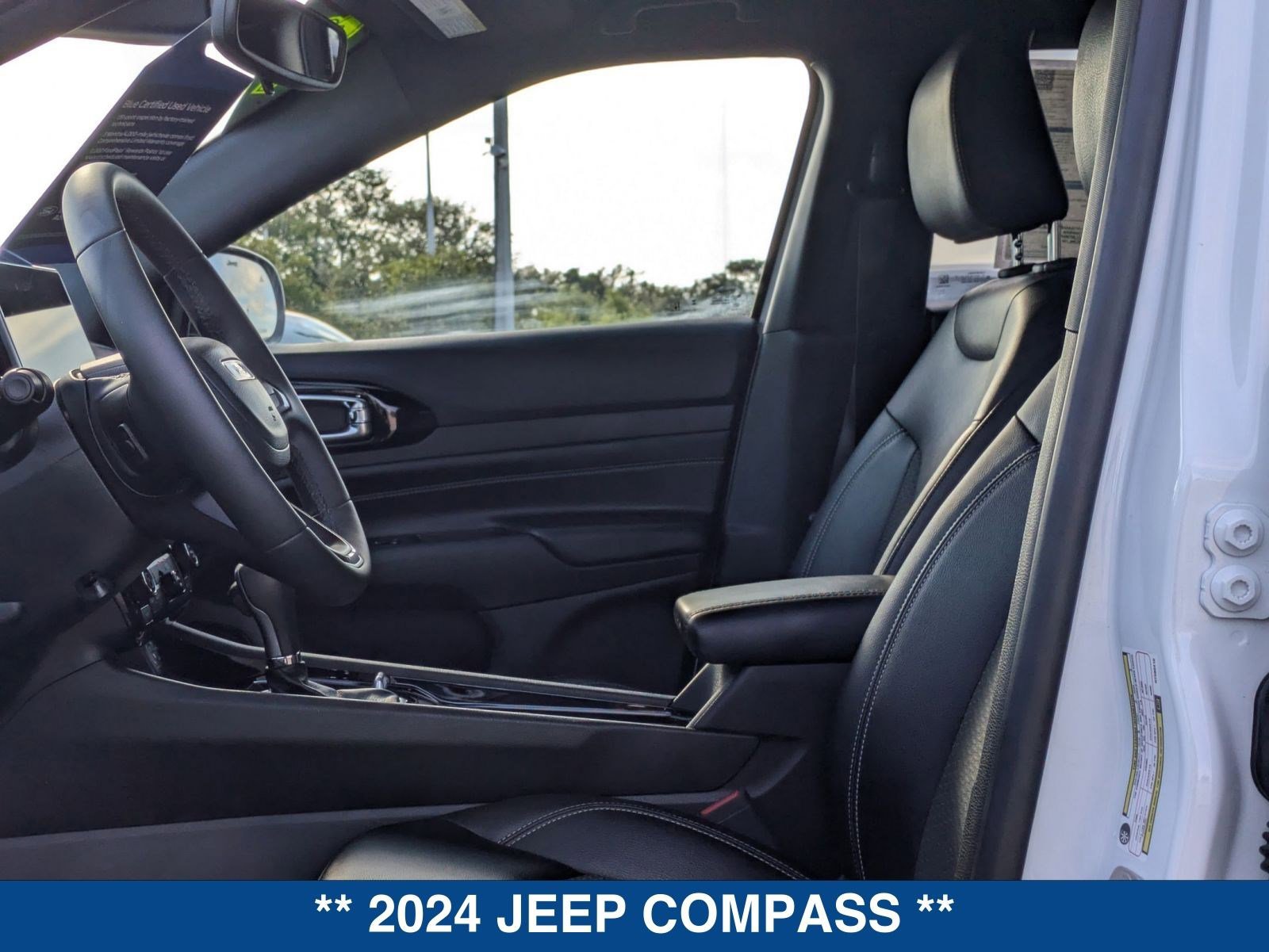 Used 2024 Jeep Compass Latitude w/ Convenience Group image 20