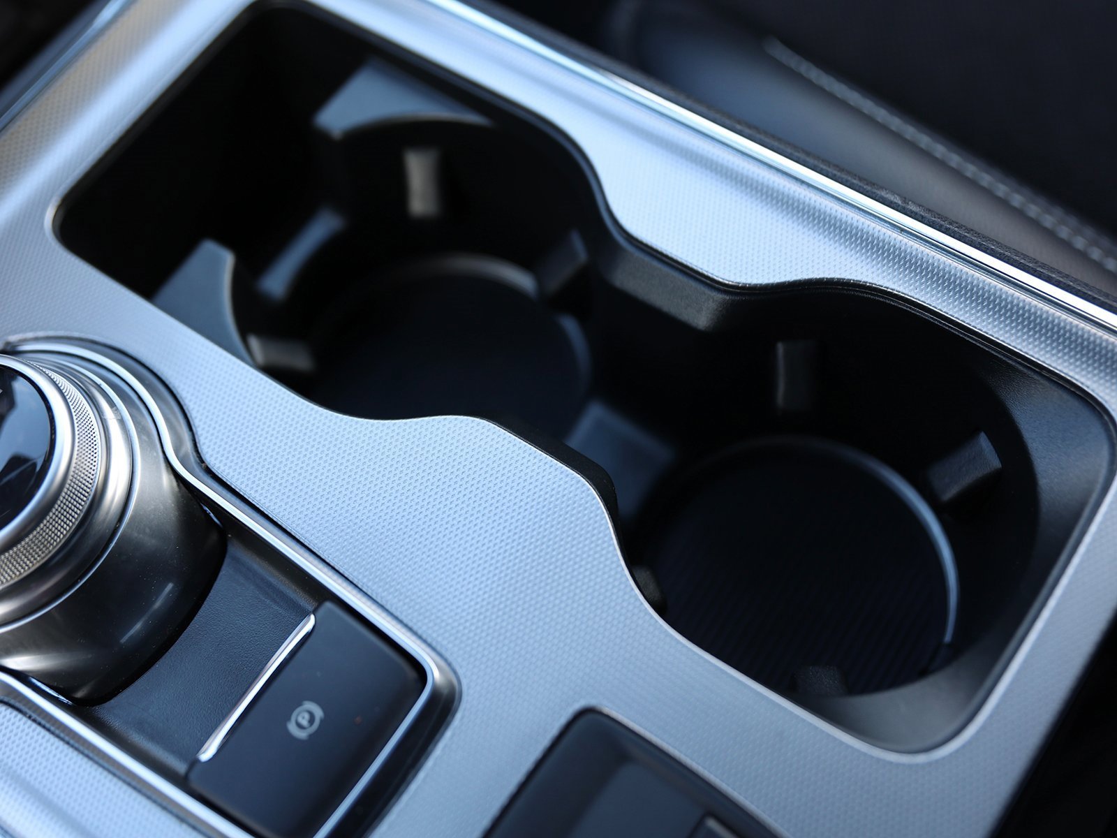 Certified 2022 Ford Edge ST image 33