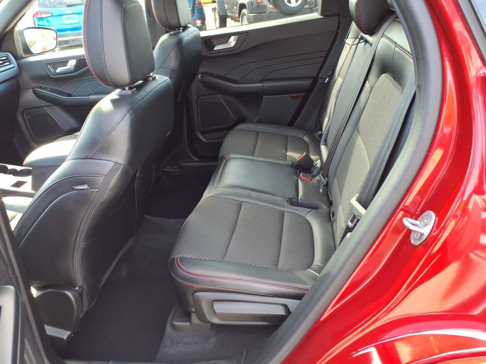 Certified 2023 Ford Escape ST-Line w/ Tech Pack #1 AWD/4WD image 14