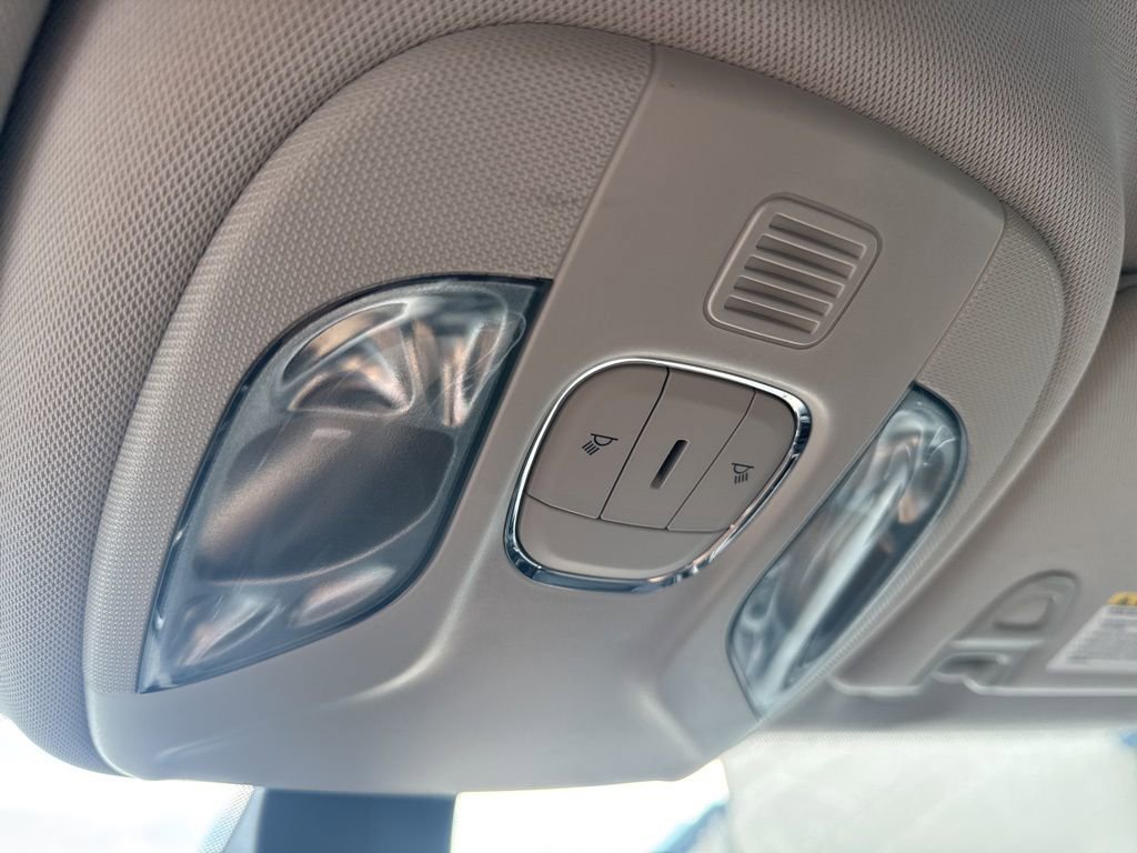 Used 2019 Jeep Compass Latitude w/ Cold Weather Group image 24