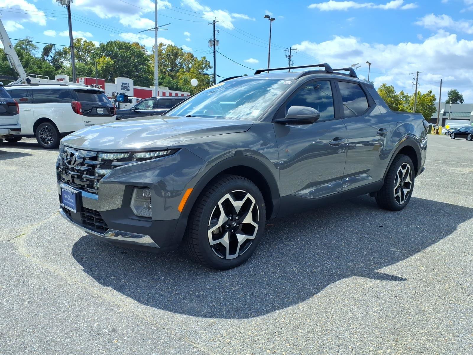 Used 2024 Hyundai Santa Cruz Limited AWD/4WD image 3