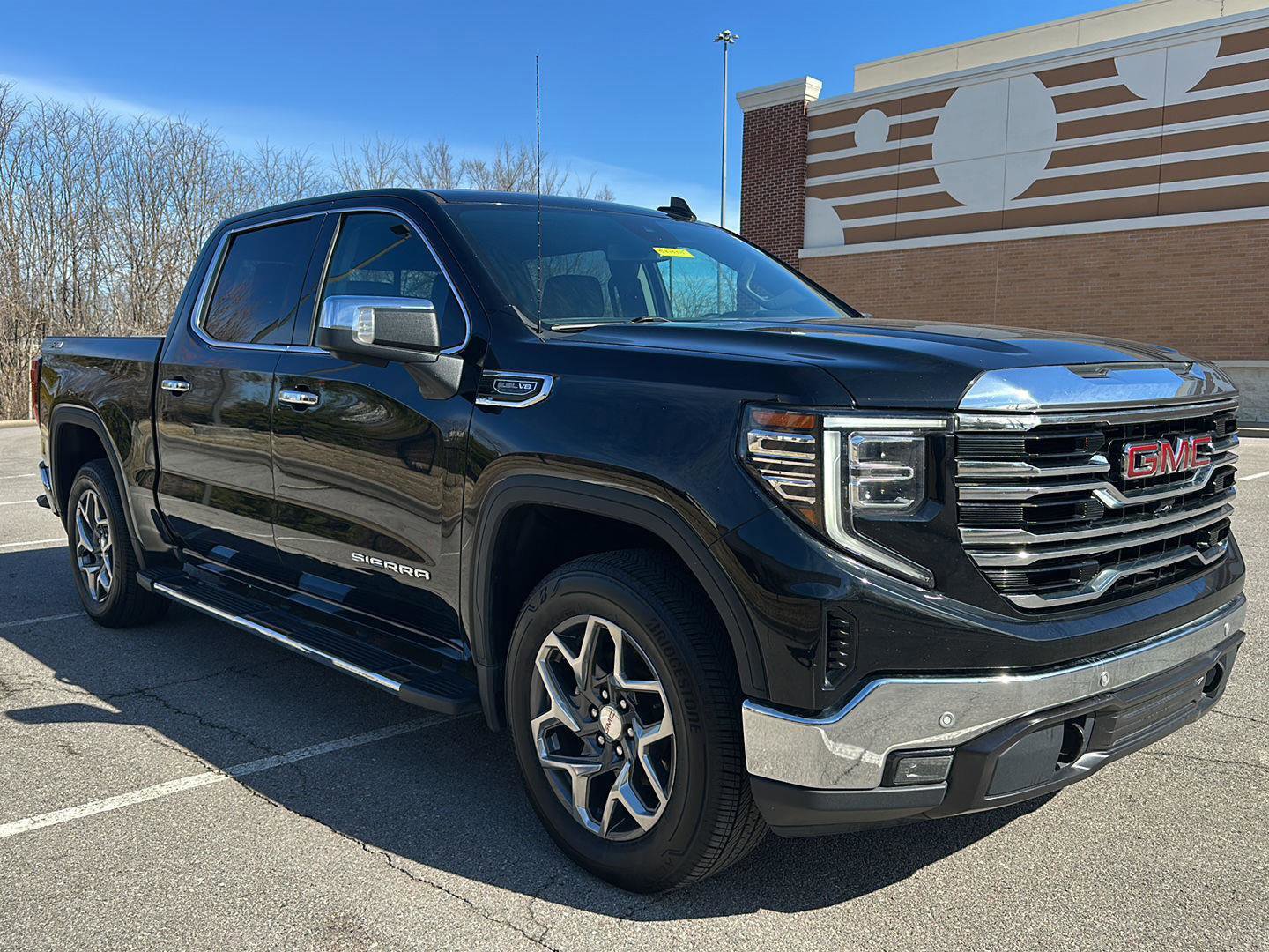 Used 2022 GMC Sierra 1500 SLT w/ SLT Premium Plus Package image 7