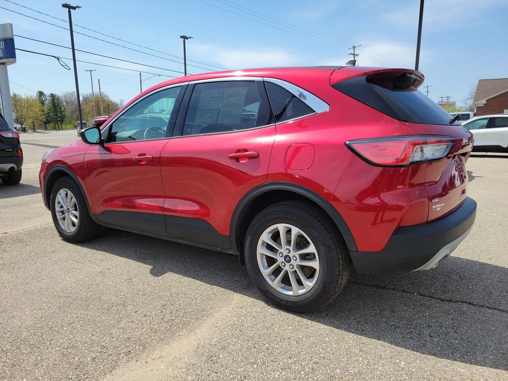 Certified 2022 Ford Escape SE w/ Convenience Package AWD/4WD image 3