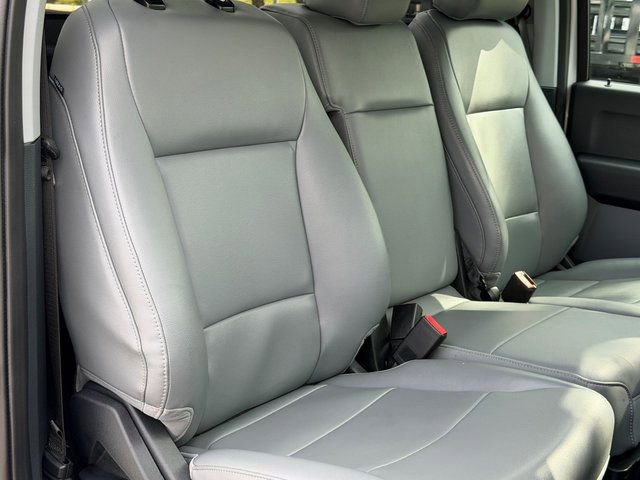 Certified 2025 Ford F150 XL RWD image 12