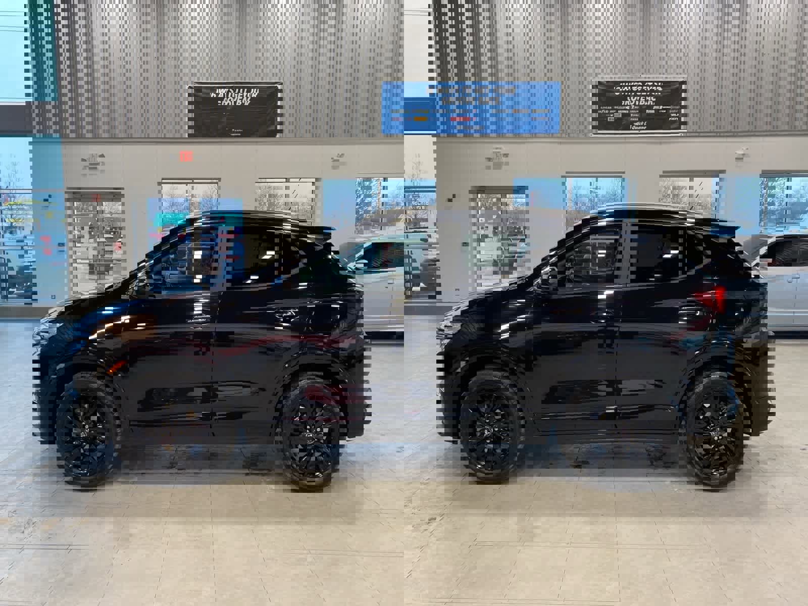 Used 2024 Buick Encore GX Sport Touring image 2