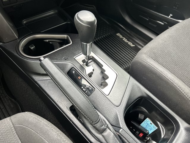 Used 2018 Toyota RAV4 XLE FWD image 32