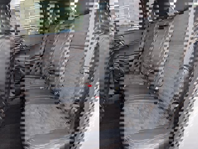 Used 2024 Mitsubishi Outlander SE image 29