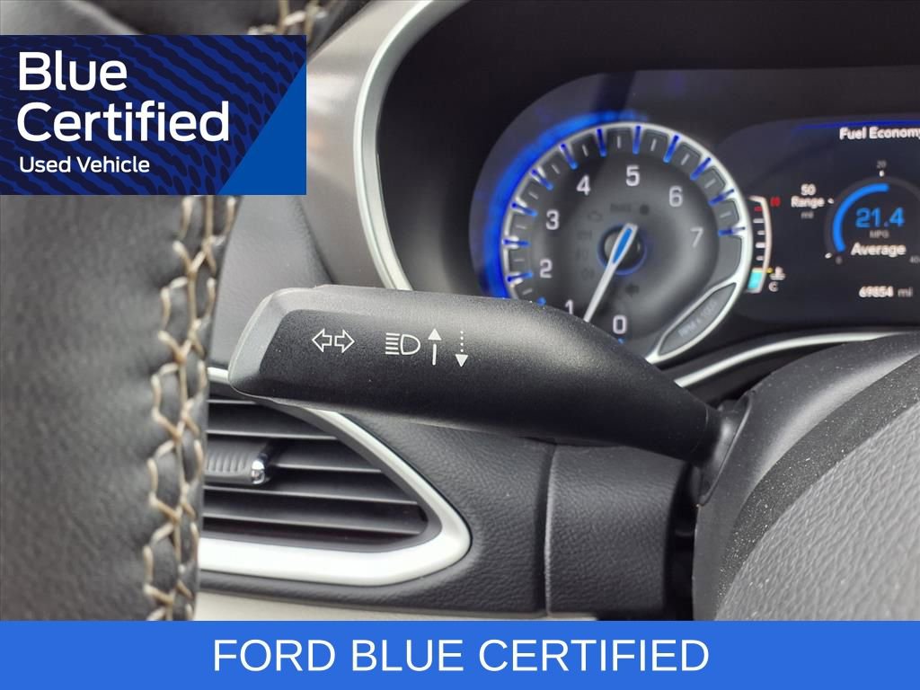 Used 2024 Chrysler Pacifica Touring-L image 18