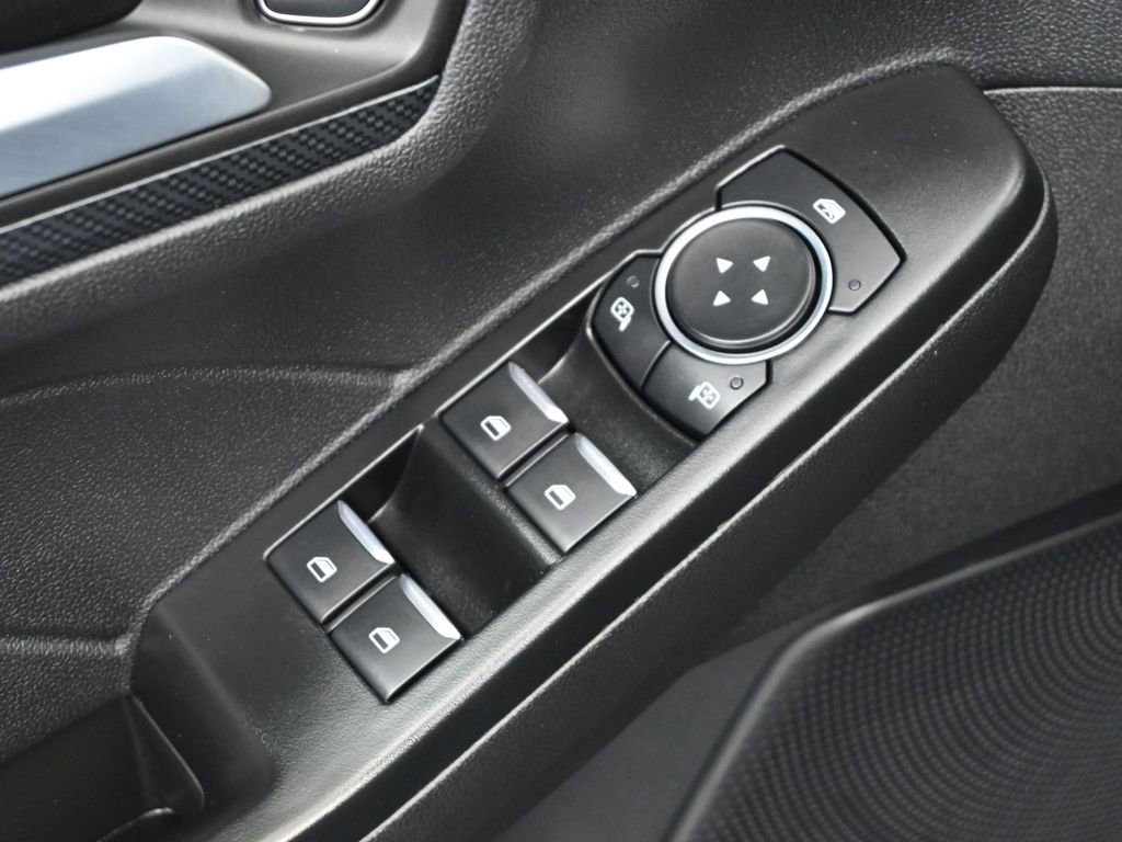 Certified 2025 Ford Escape ST-Line FWD image 9