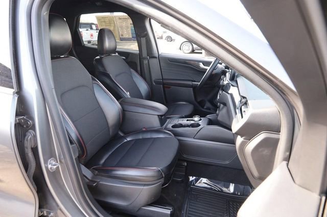 Certified 2024 Ford Escape ST-Line w/ Cold Weather Package image 26