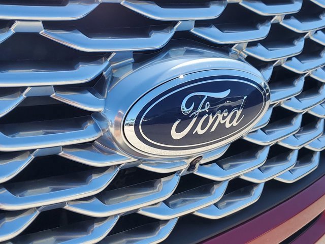 Certified 2020 Ford Explorer Platinum w/ Premium Technology Package image 7