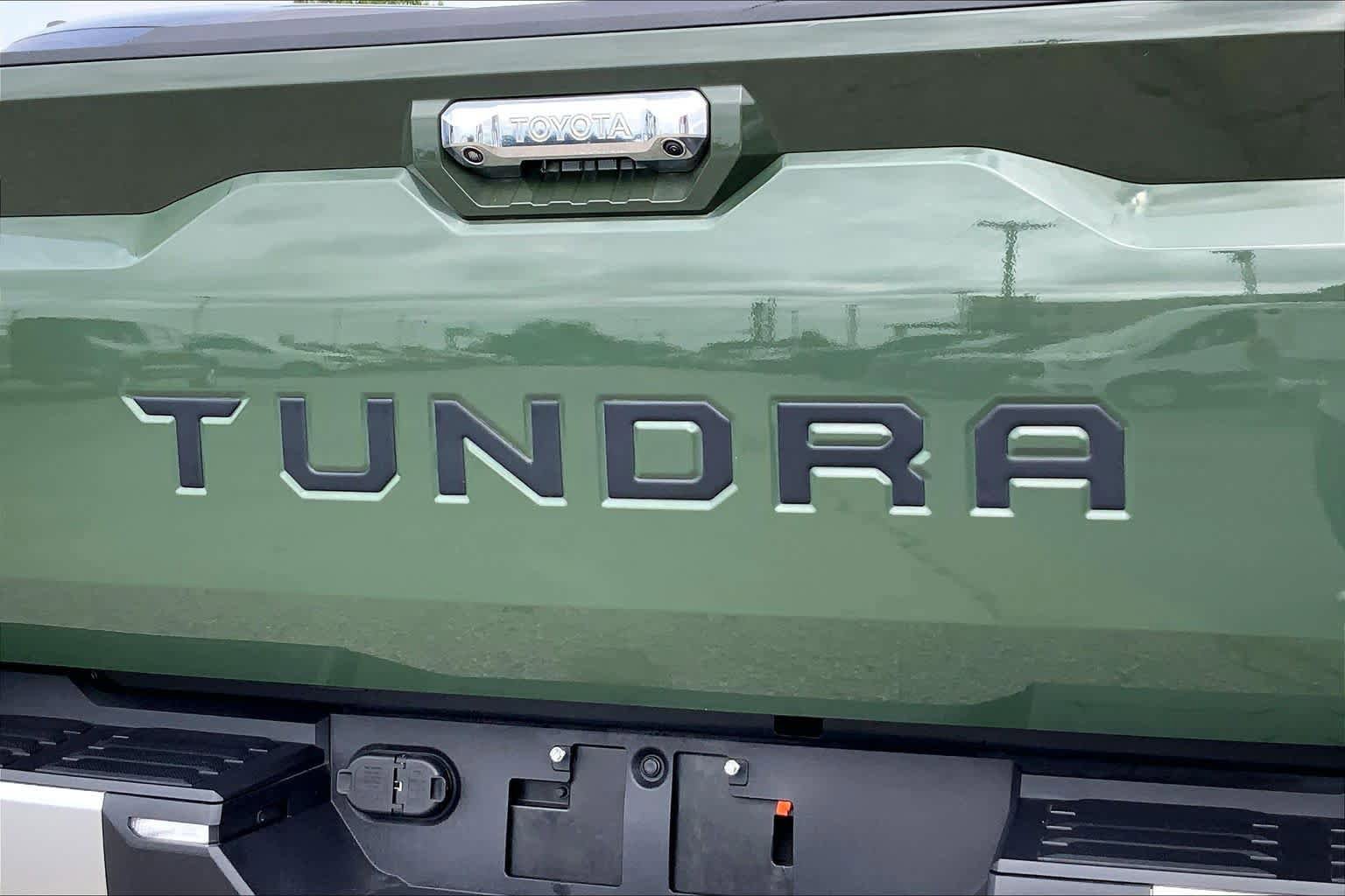 Used 2023 Toyota Tundra Limited w/ Power Package RWD image 29