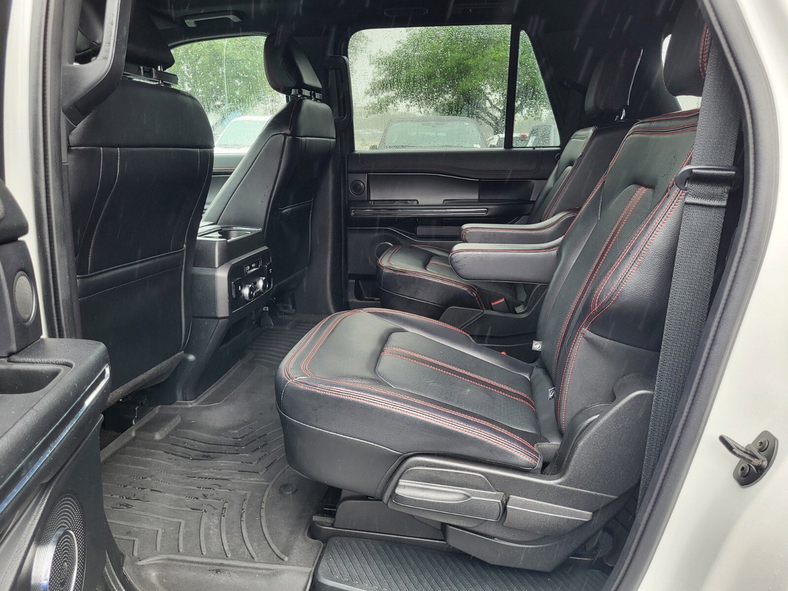 Certified 2021 Ford Expedition Max Limited image 17