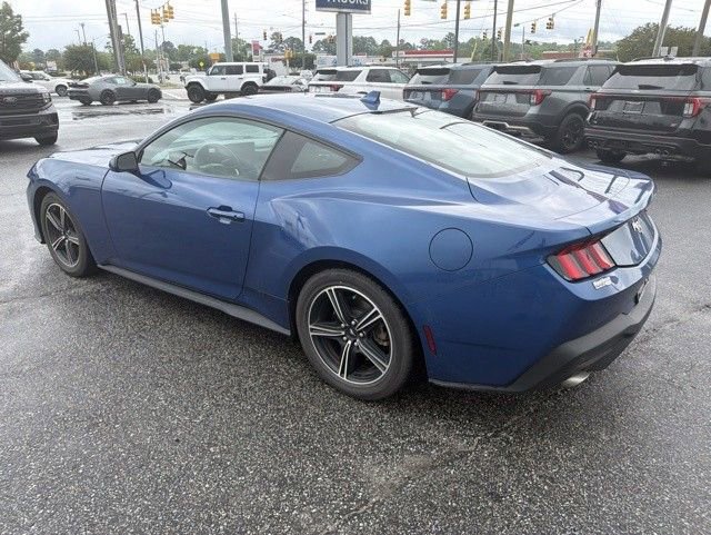 Certified 2024 Ford Mustang Coupe RWD image 5