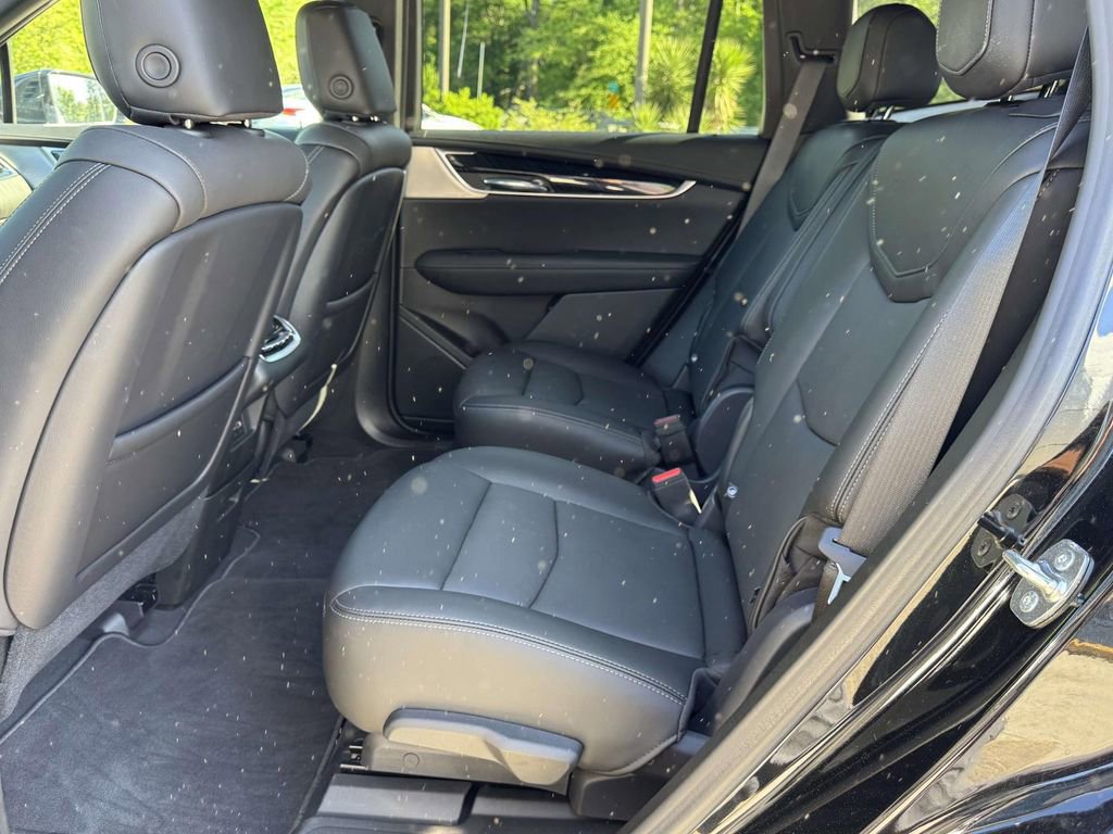 Used 2024 Cadillac XT6 Premium Luxury w/ LPO, Floor Liner Package FWD image 22