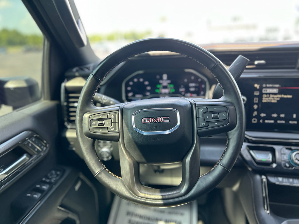 Used 2024 GMC Sierra 2500 AT4 w/ AT4 Premium Plus Package AWD/4WD image 14