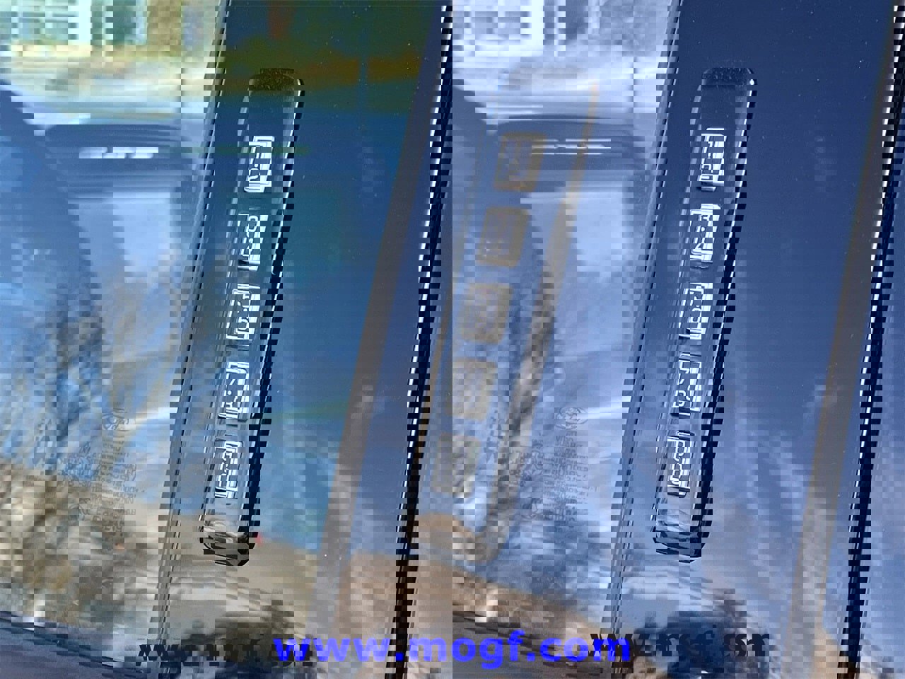 Certified 2023 Ford F150 XLT w/ Equipment Group 302A High image 32