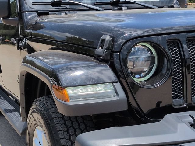 Used 2020 Jeep Wrangler Unlimited Sahara AWD/4WD image 11