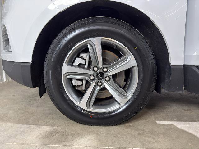 Certified 2023 Ford Edge SEL w/ Convenience Package AWD/4WD image 12
